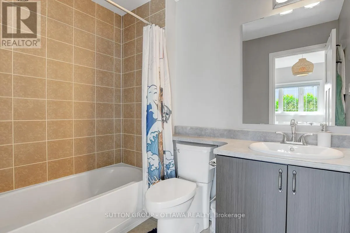 26 - 456 LEBOUTILLIER AVENUE