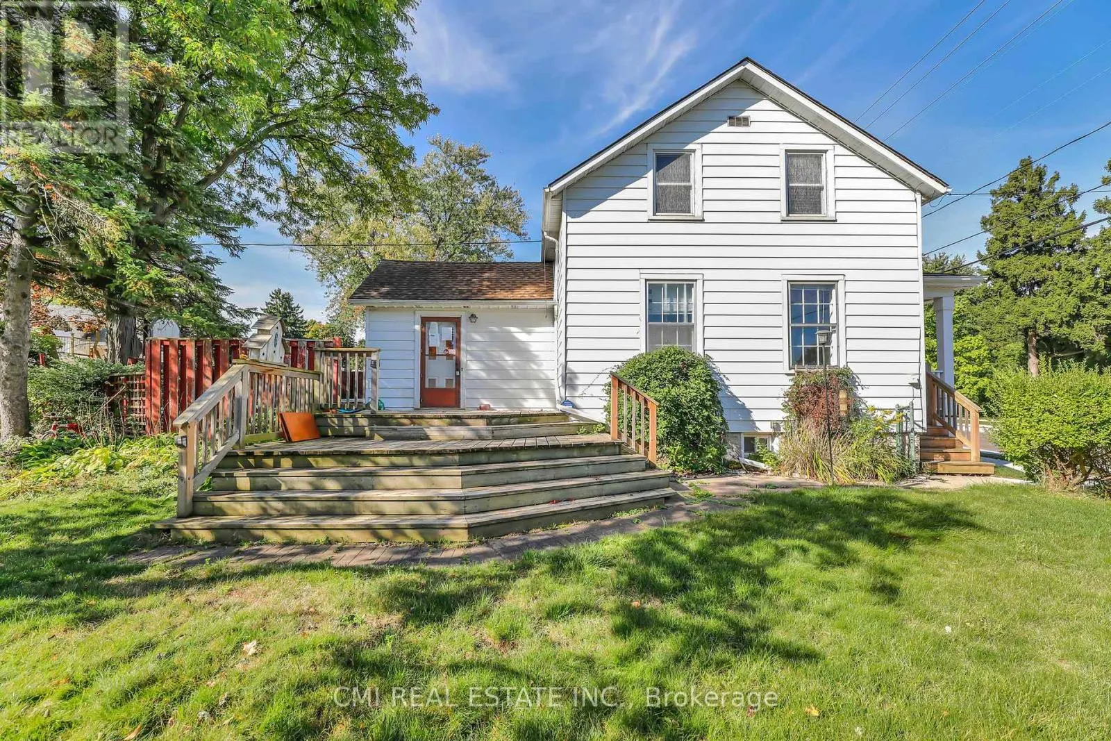 111 SNYDER'S ROAD W