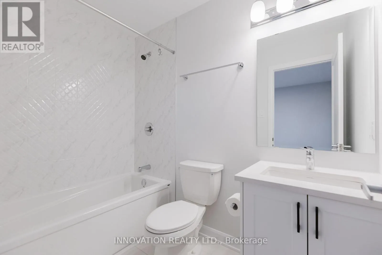 801 - UNIT #15 GLENROY GILBERT DRIVE