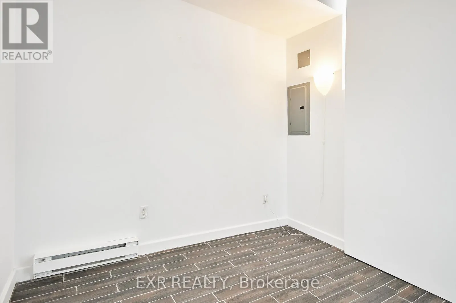 606 - 180 YORK STREET