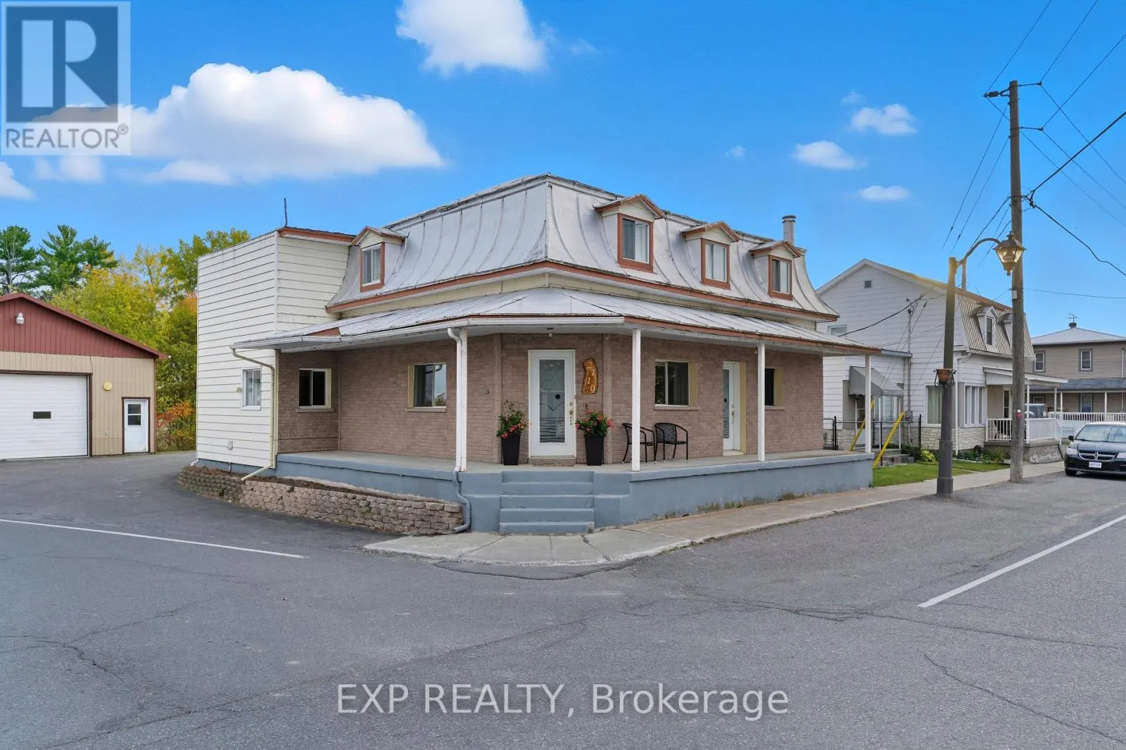 2110 LAJOIE STREET