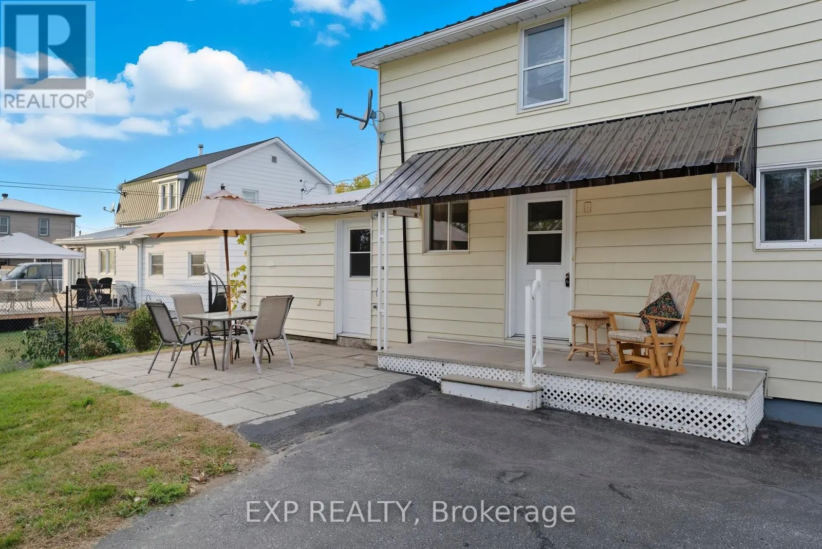 2110 LAJOIE STREET