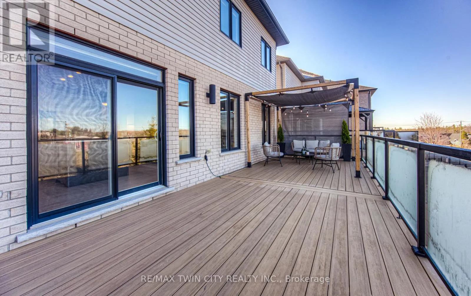 904 THOMAS PEDDER COURT