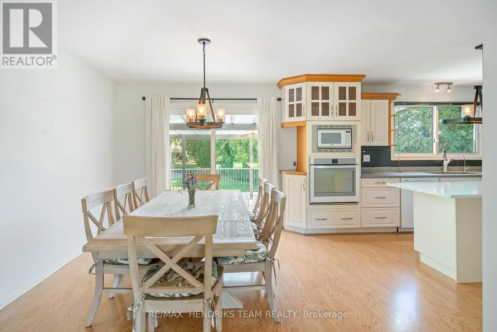 1521 IRVINE ROAD