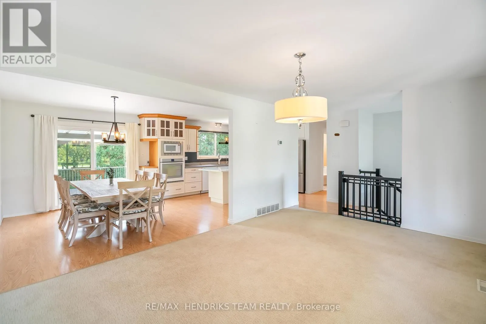 1521 IRVINE ROAD