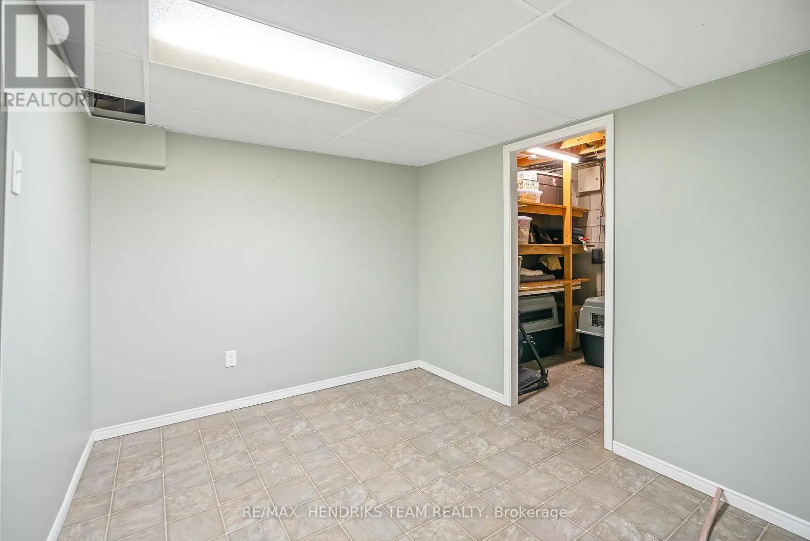 1521 IRVINE ROAD