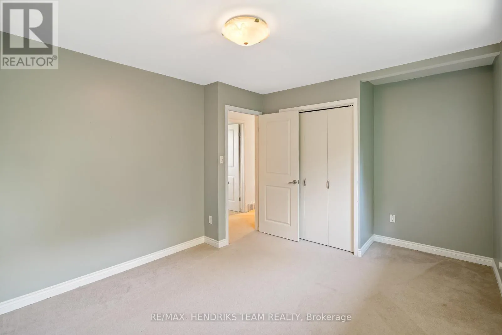 1521 IRVINE ROAD