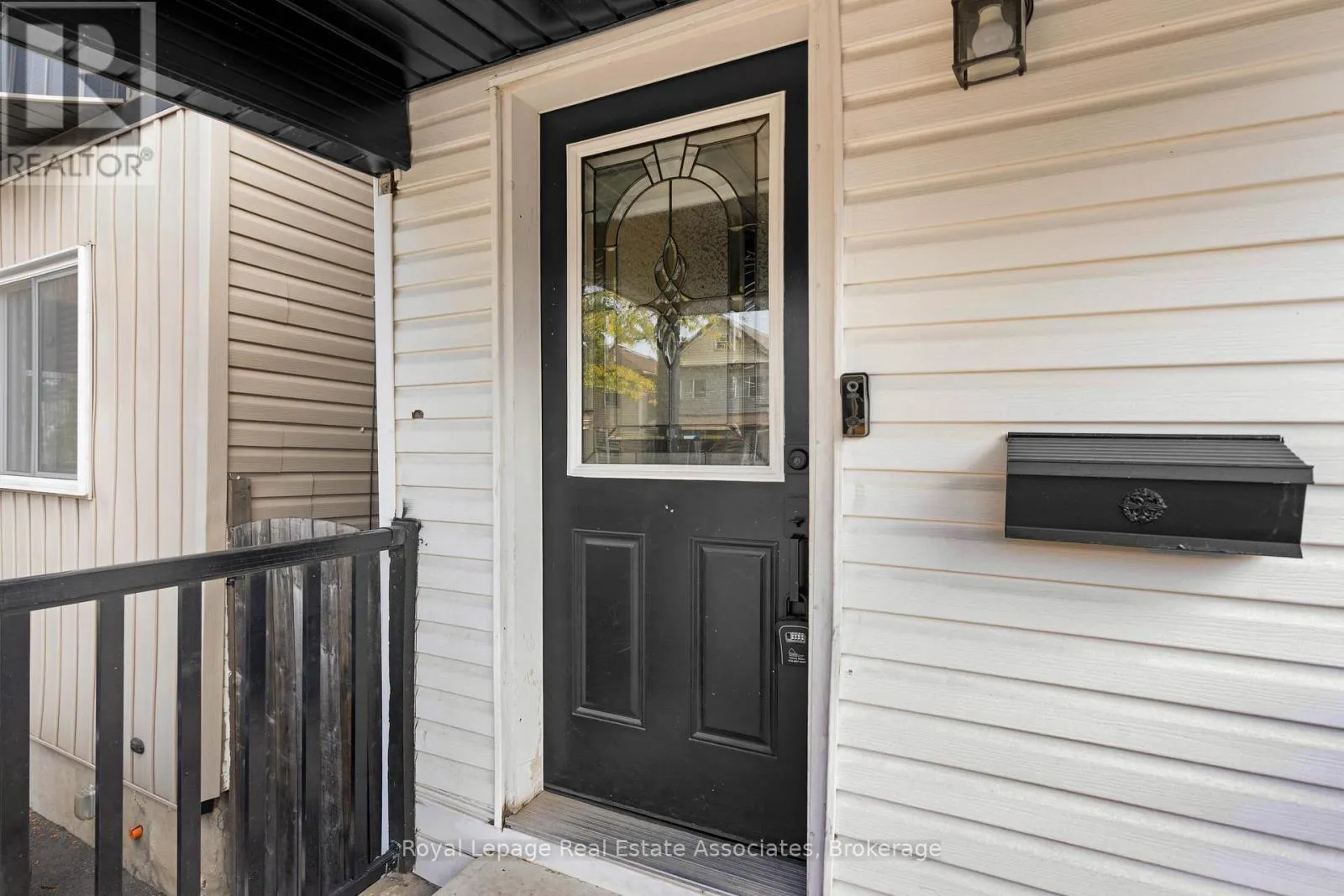 12 LINCOLN STREET