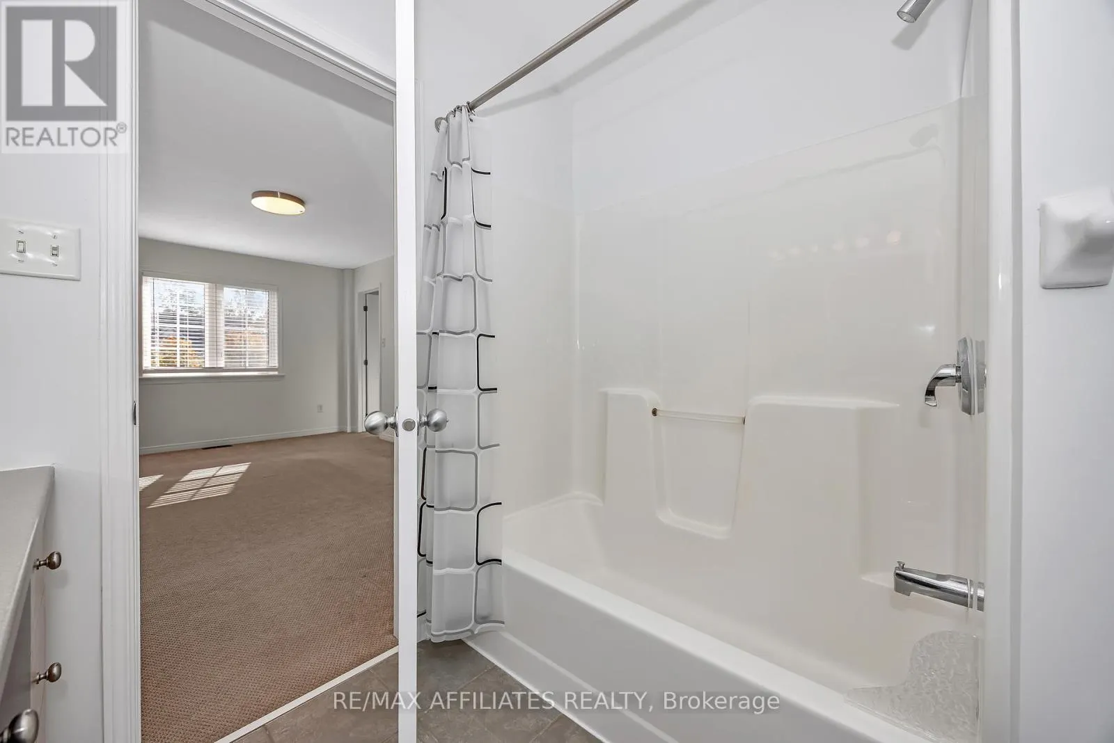 17 KIRKSTONE PRIVATE E