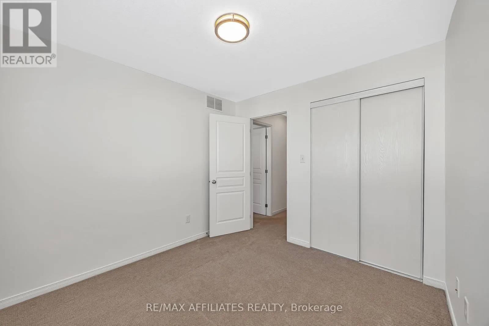 17 KIRKSTONE PRIVATE E