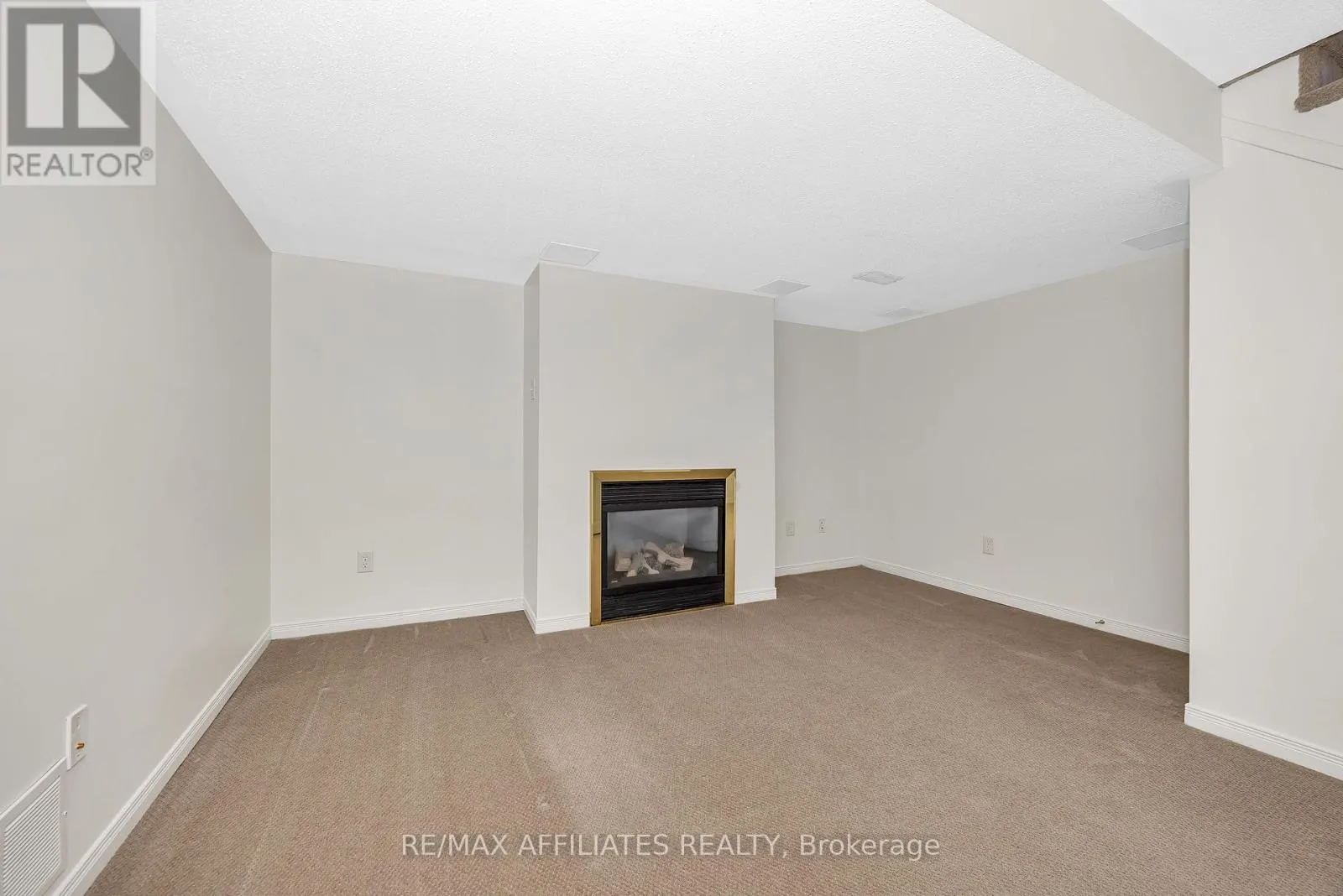 17 KIRKSTONE PRIVATE E