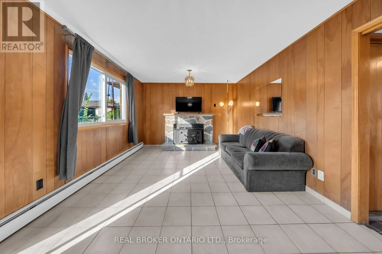 132 GREENINGDON DRIVE