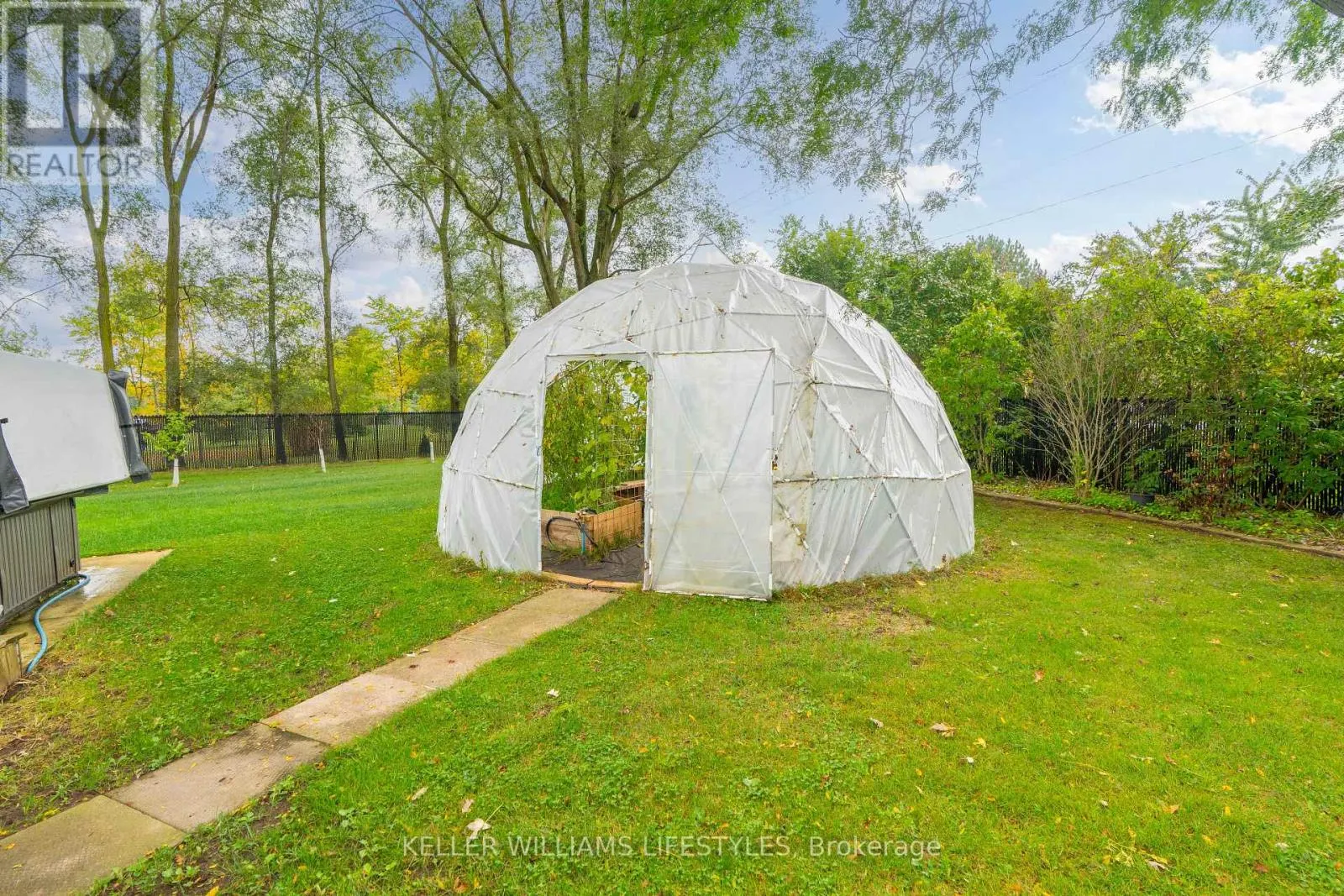 8749 LONGWOODS ROAD