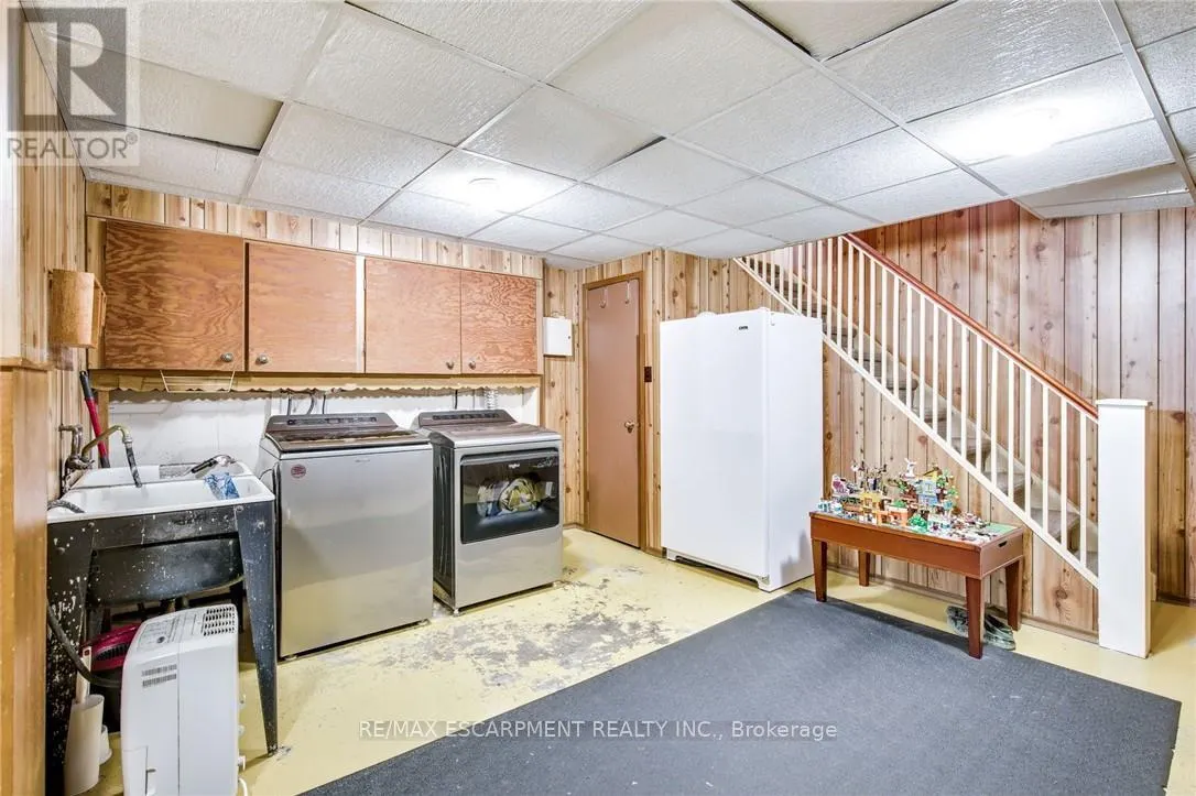3546 ETON CRESCENT