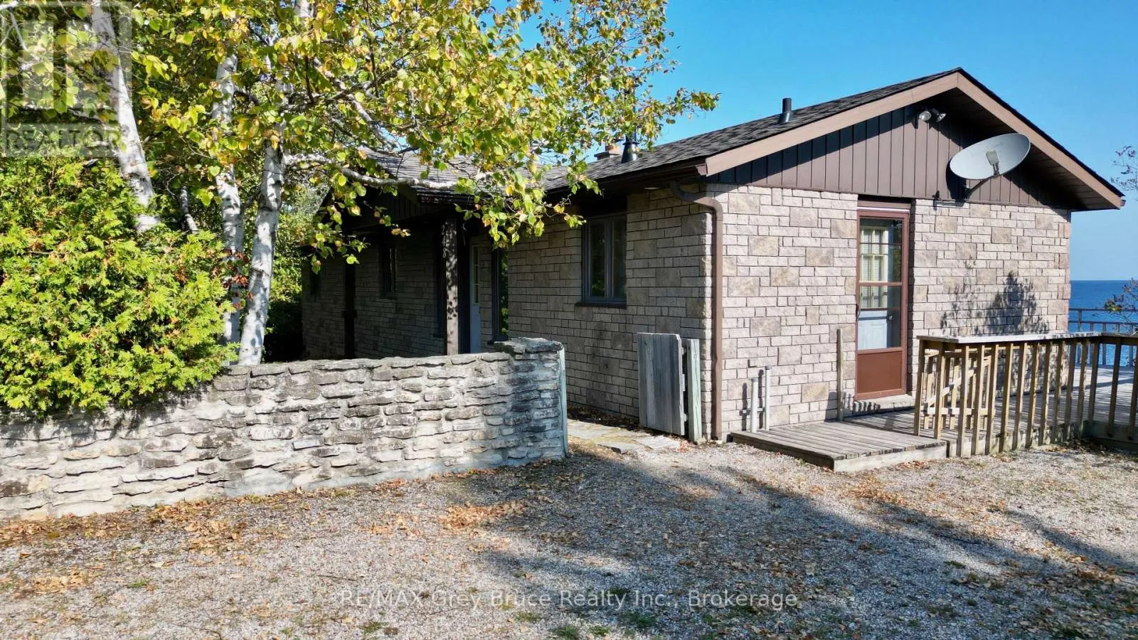 248 ISTHMUS BAY ROAD