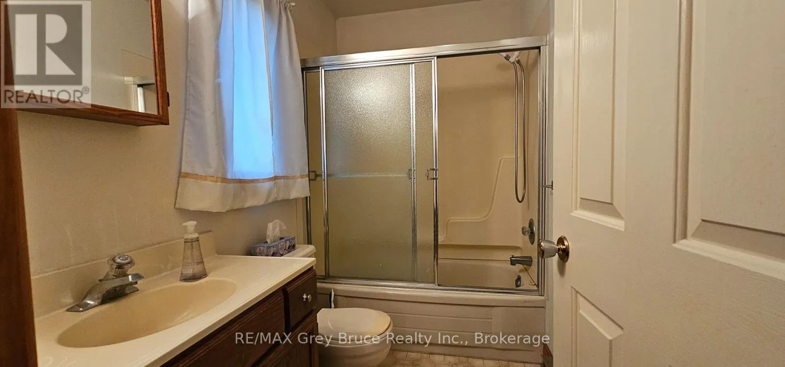 248 ISTHMUS BAY ROAD