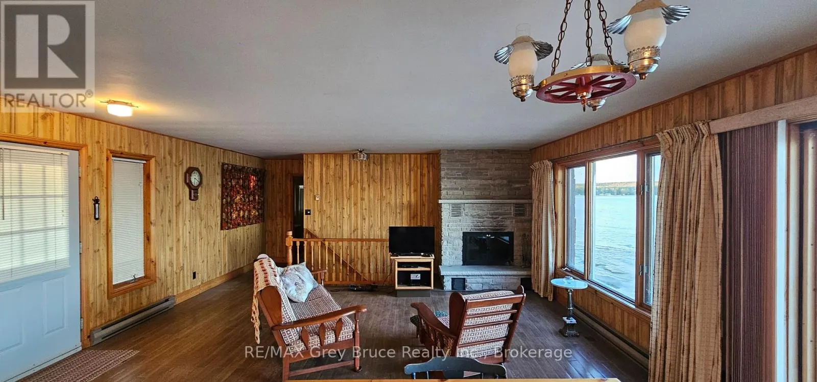 248 ISTHMUS BAY ROAD