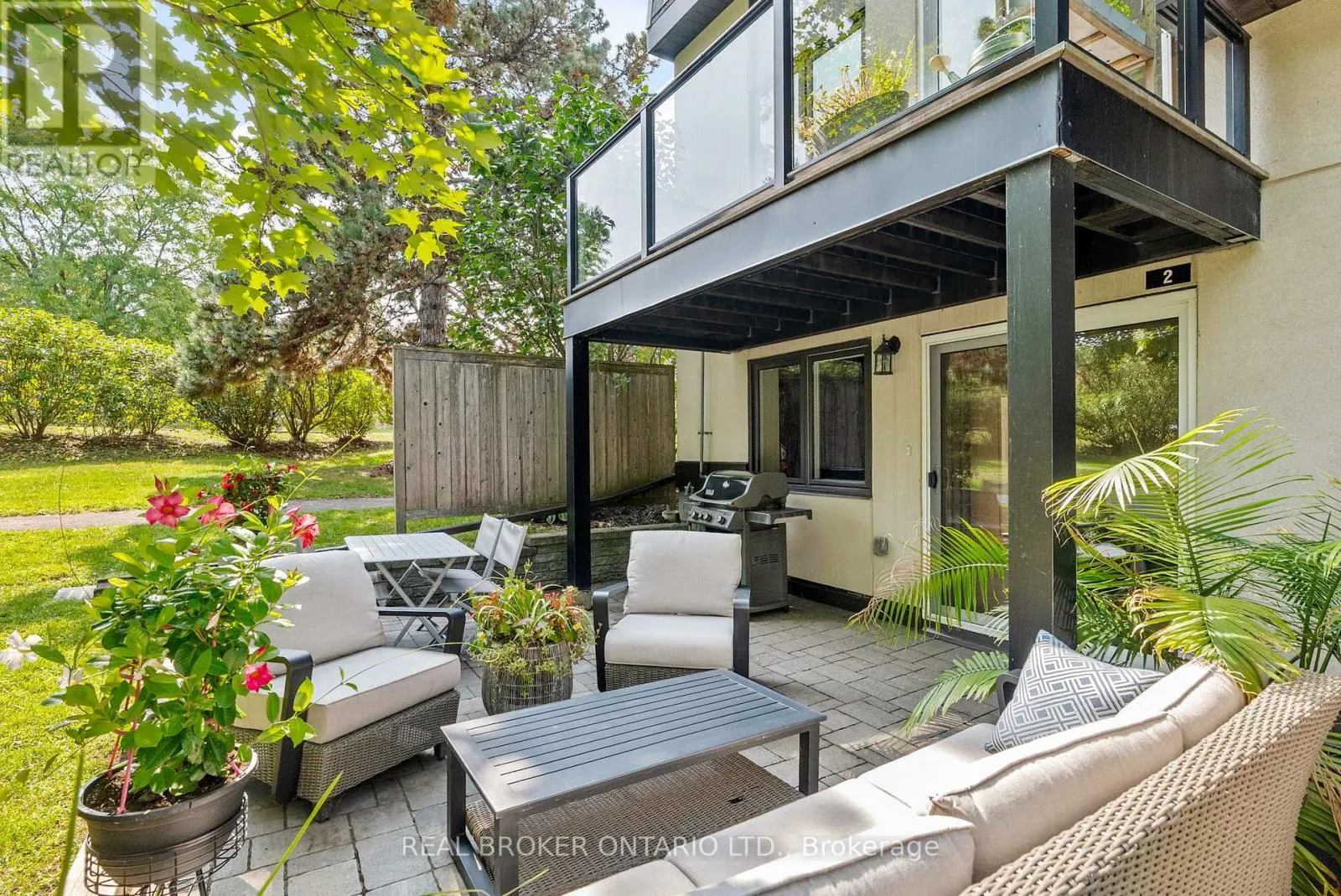 2 - 655 RICHMOND ROAD