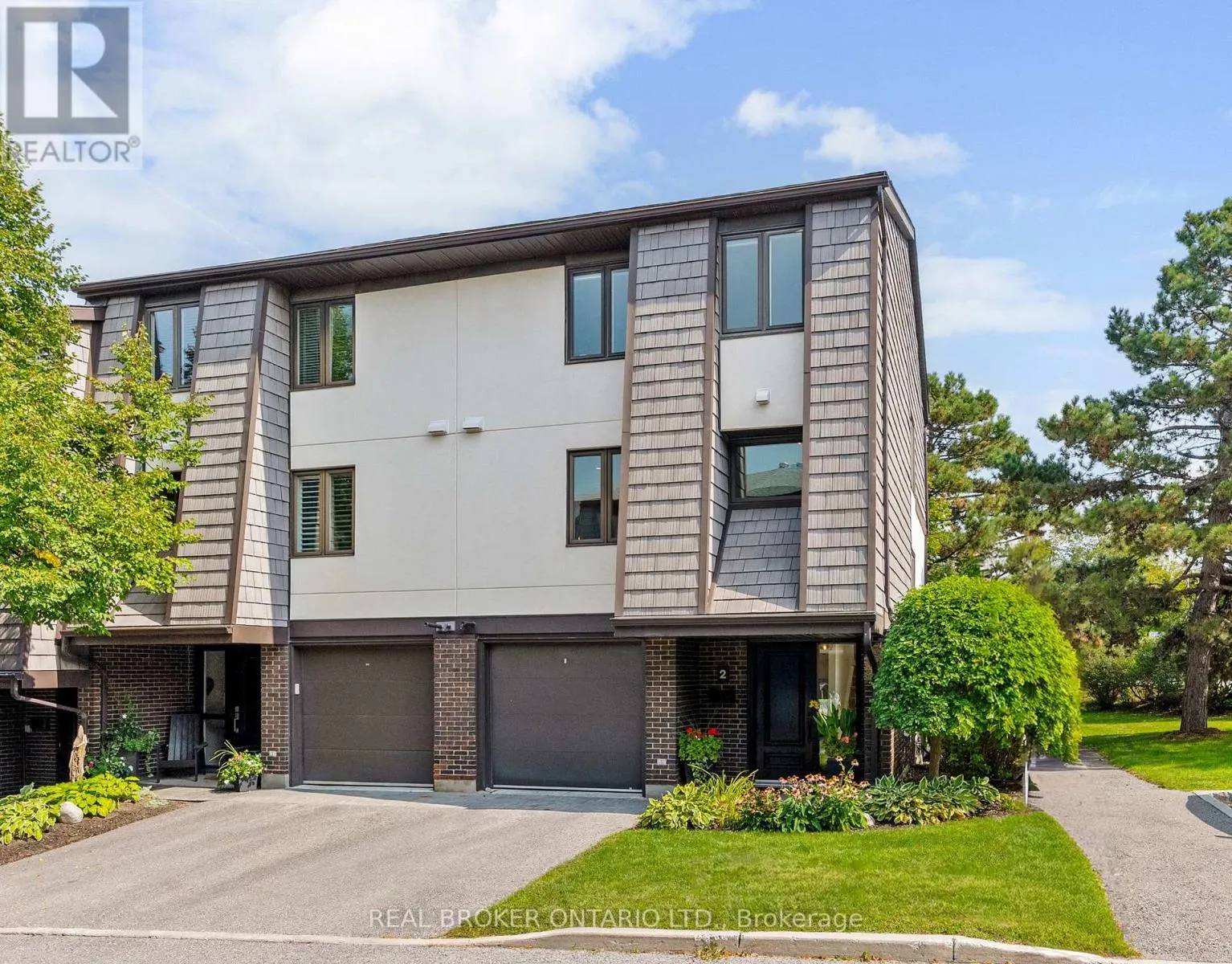 2 - 655 RICHMOND ROAD