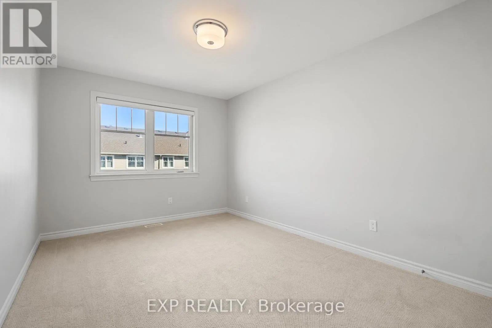 512 EDENWYLDE DRIVE E