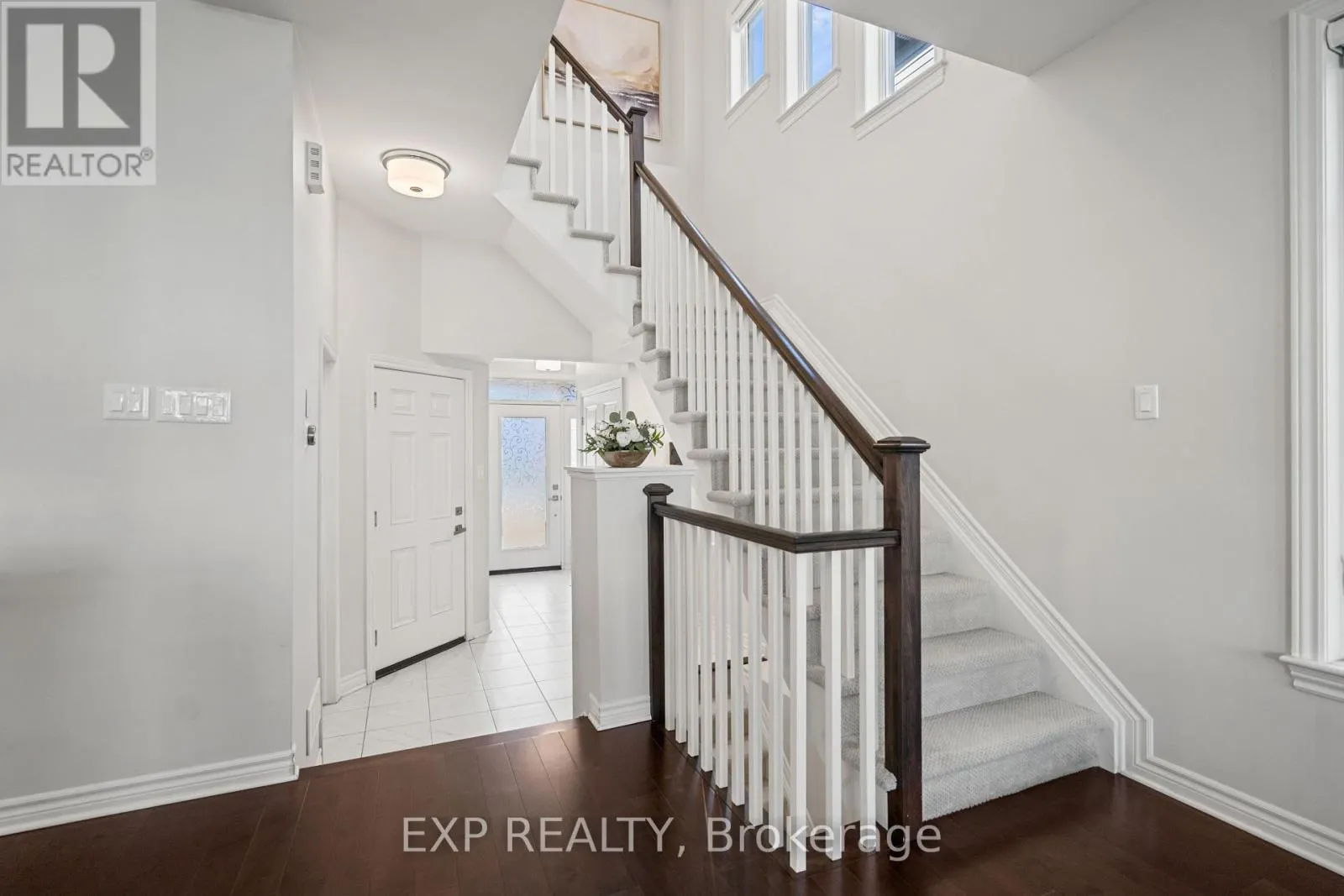 512 EDENWYLDE DRIVE E
