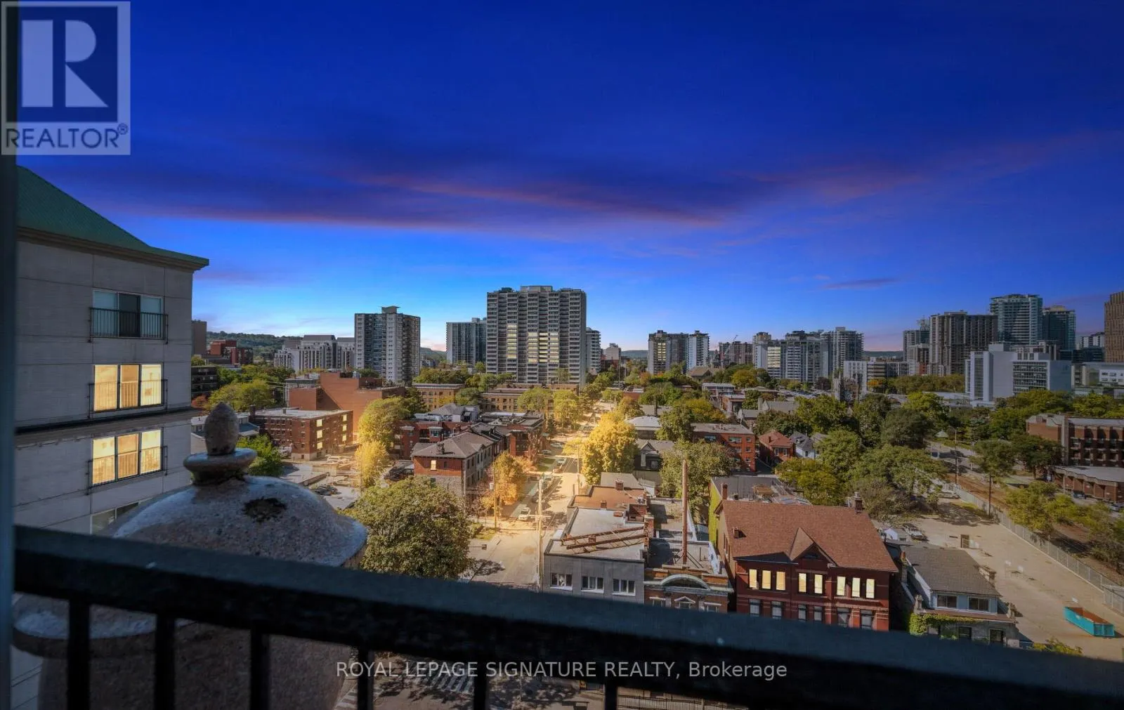 1105 - 135 JAMES STREET S