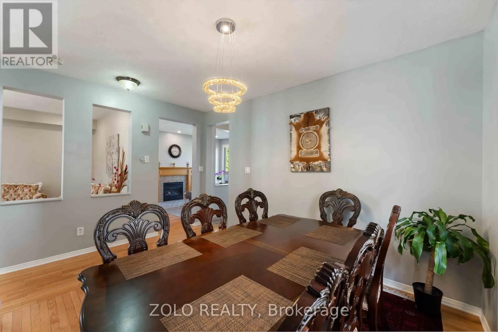 2421 GLANDRIEL CRESCENT