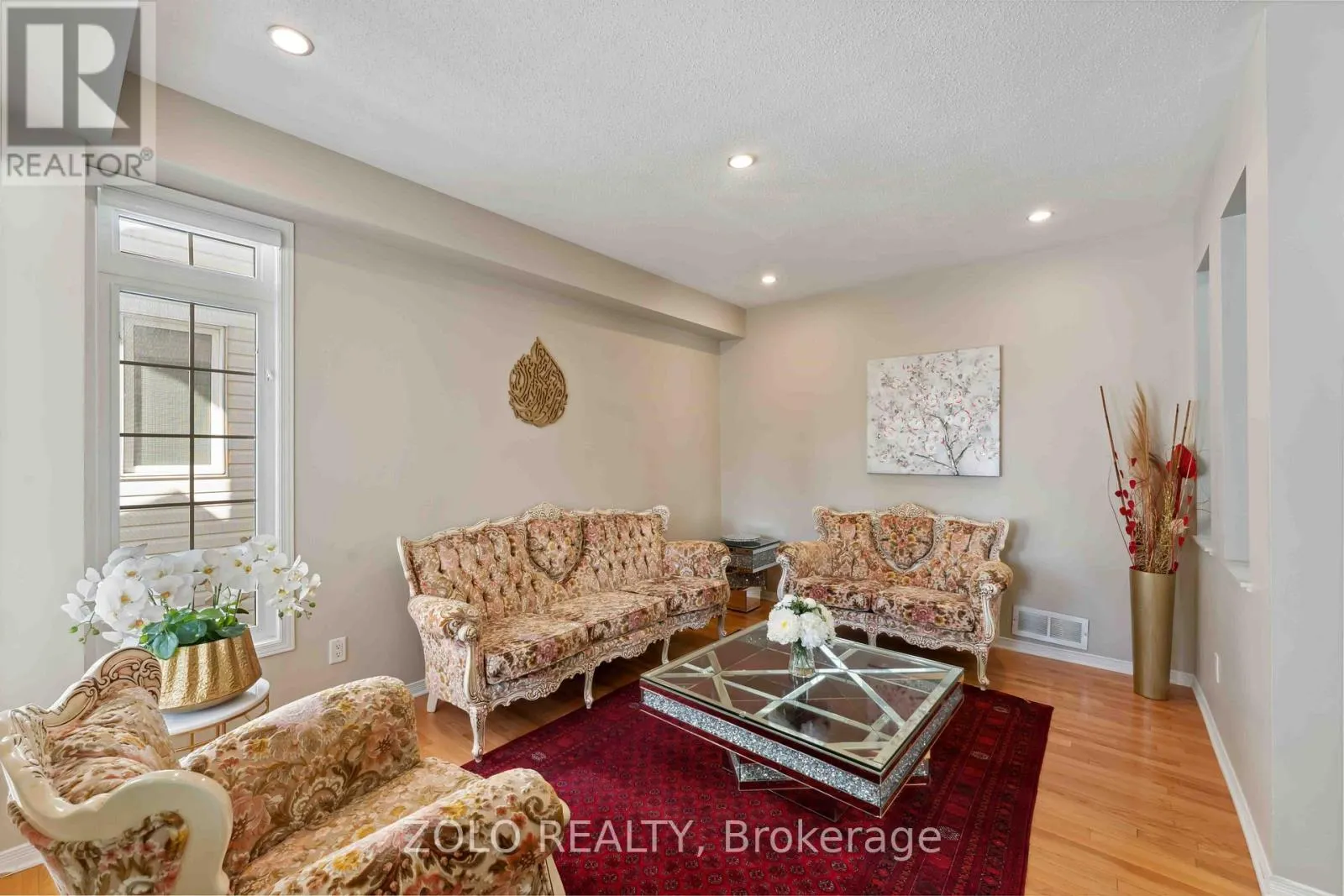 2421 GLANDRIEL CRESCENT