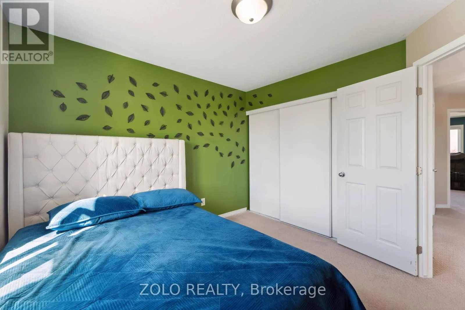 2421 GLANDRIEL CRESCENT