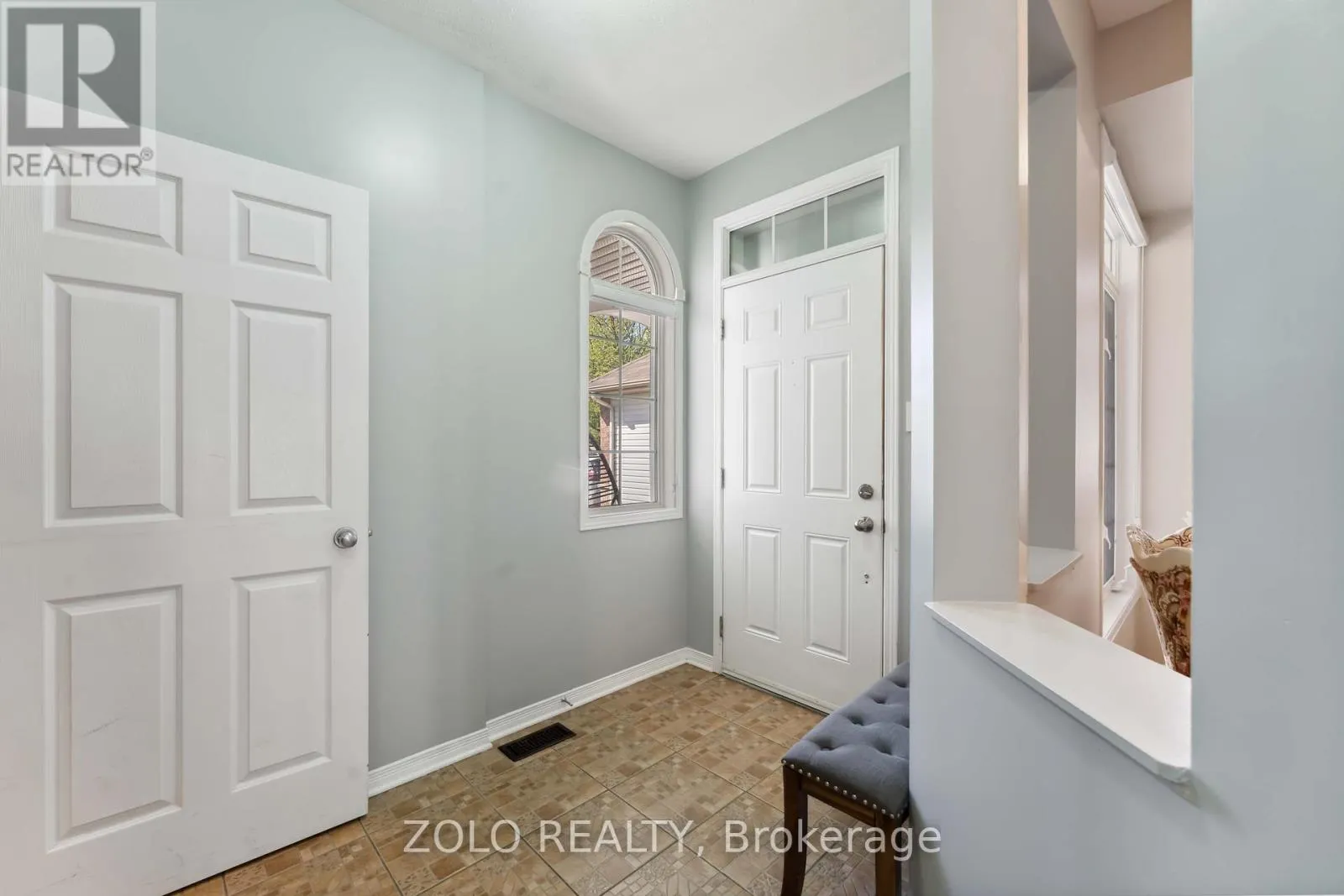 2421 GLANDRIEL CRESCENT