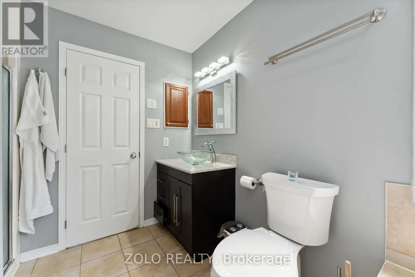 2421 GLANDRIEL CRESCENT