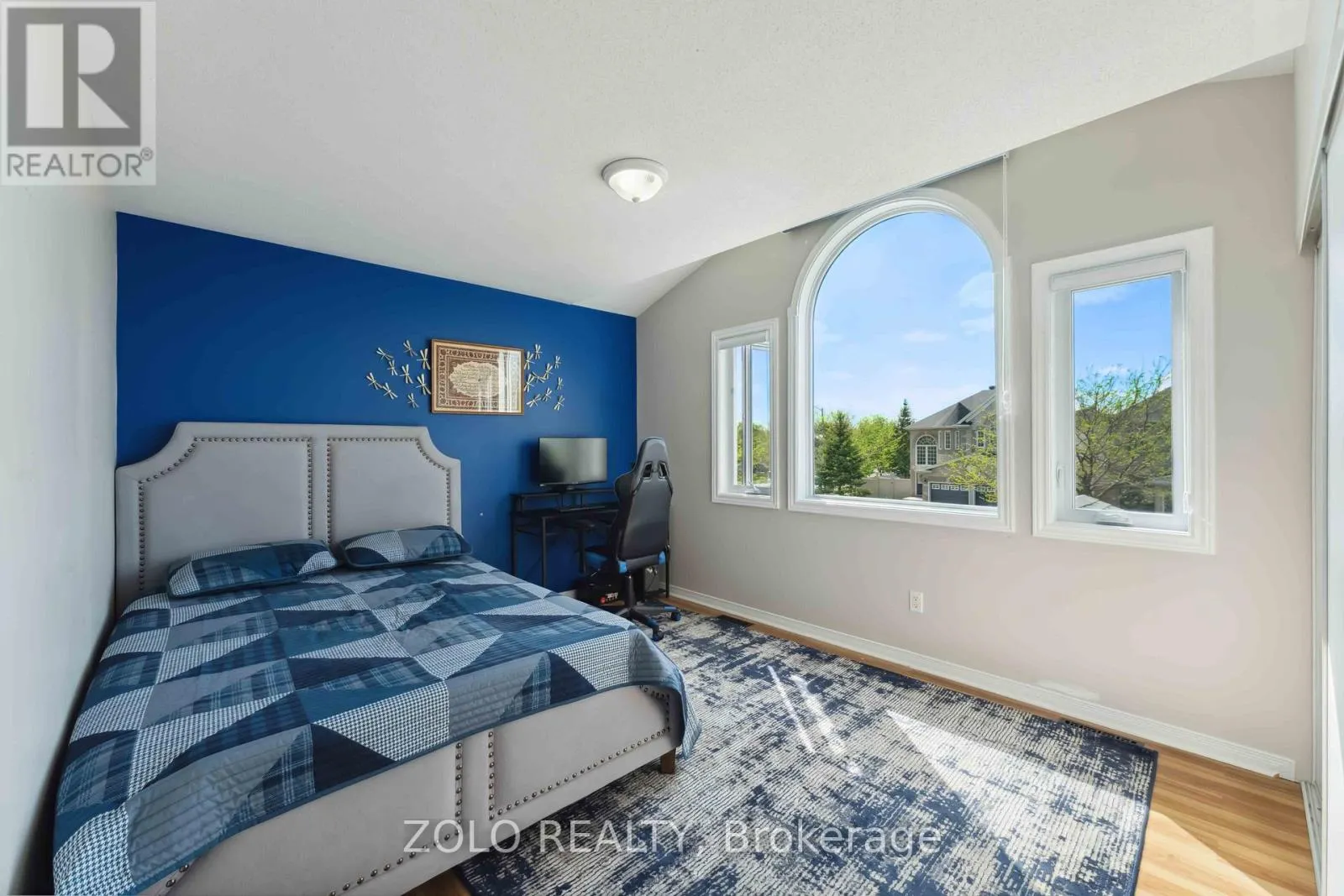 2421 GLANDRIEL CRESCENT