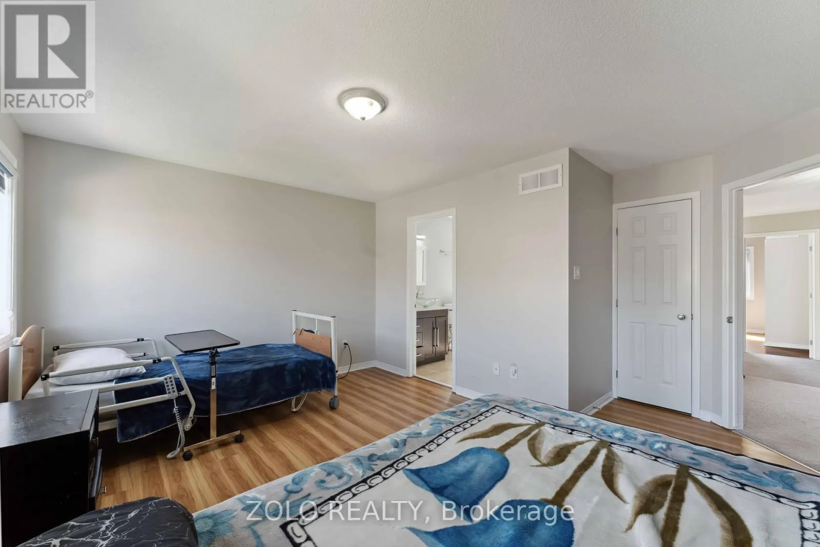 2421 GLANDRIEL CRESCENT