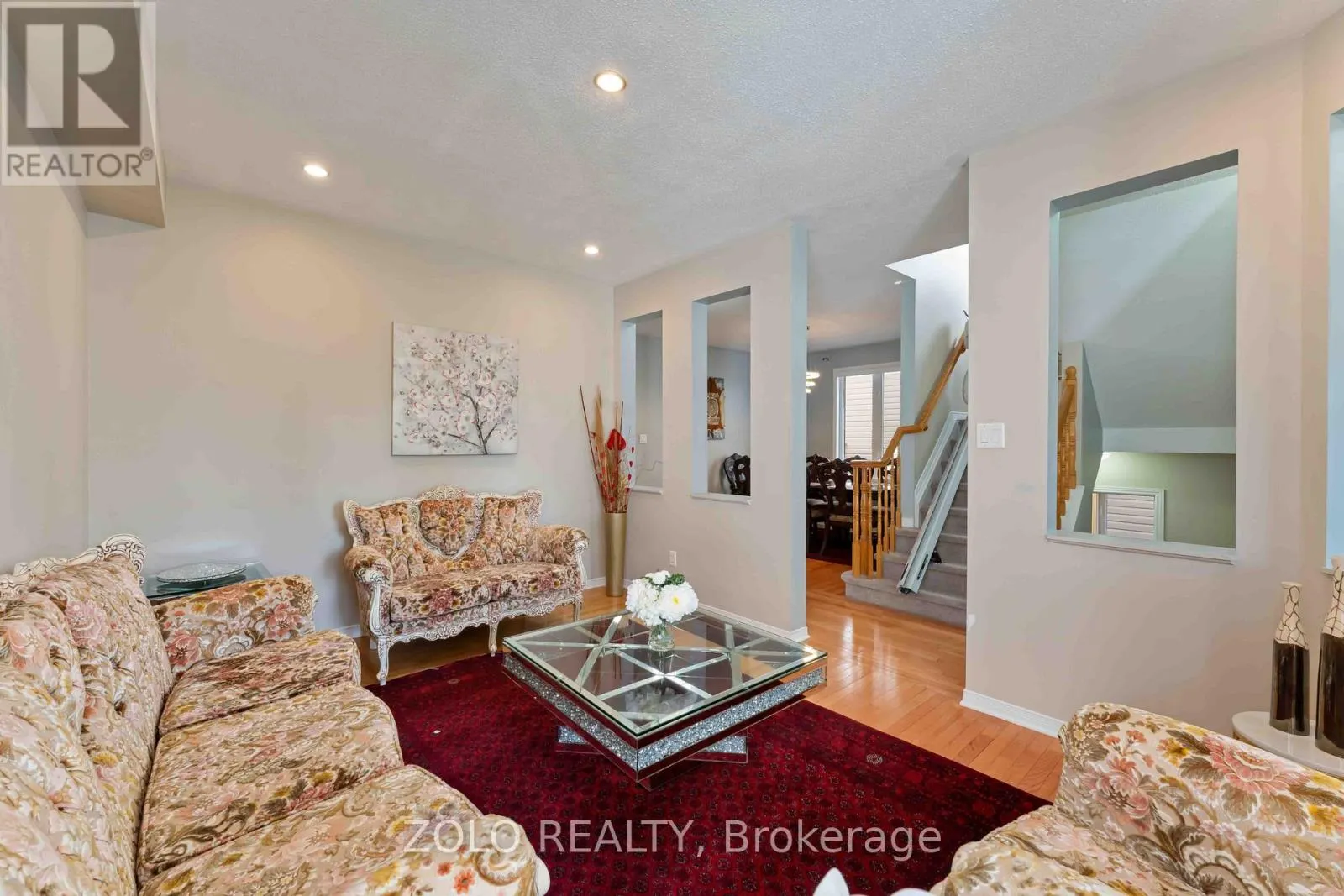 2421 GLANDRIEL CRESCENT