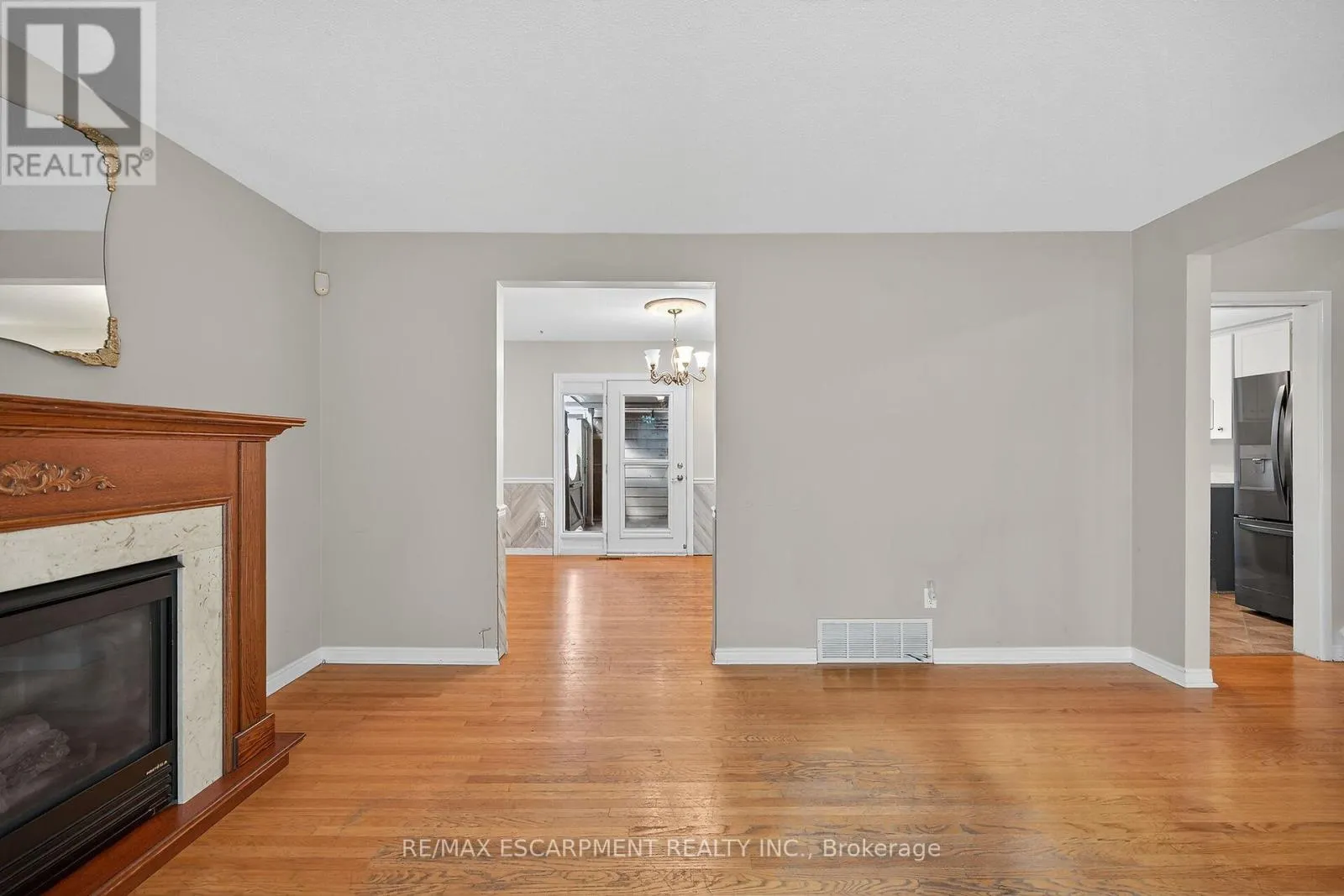 6 KIRKLAND AVENUE