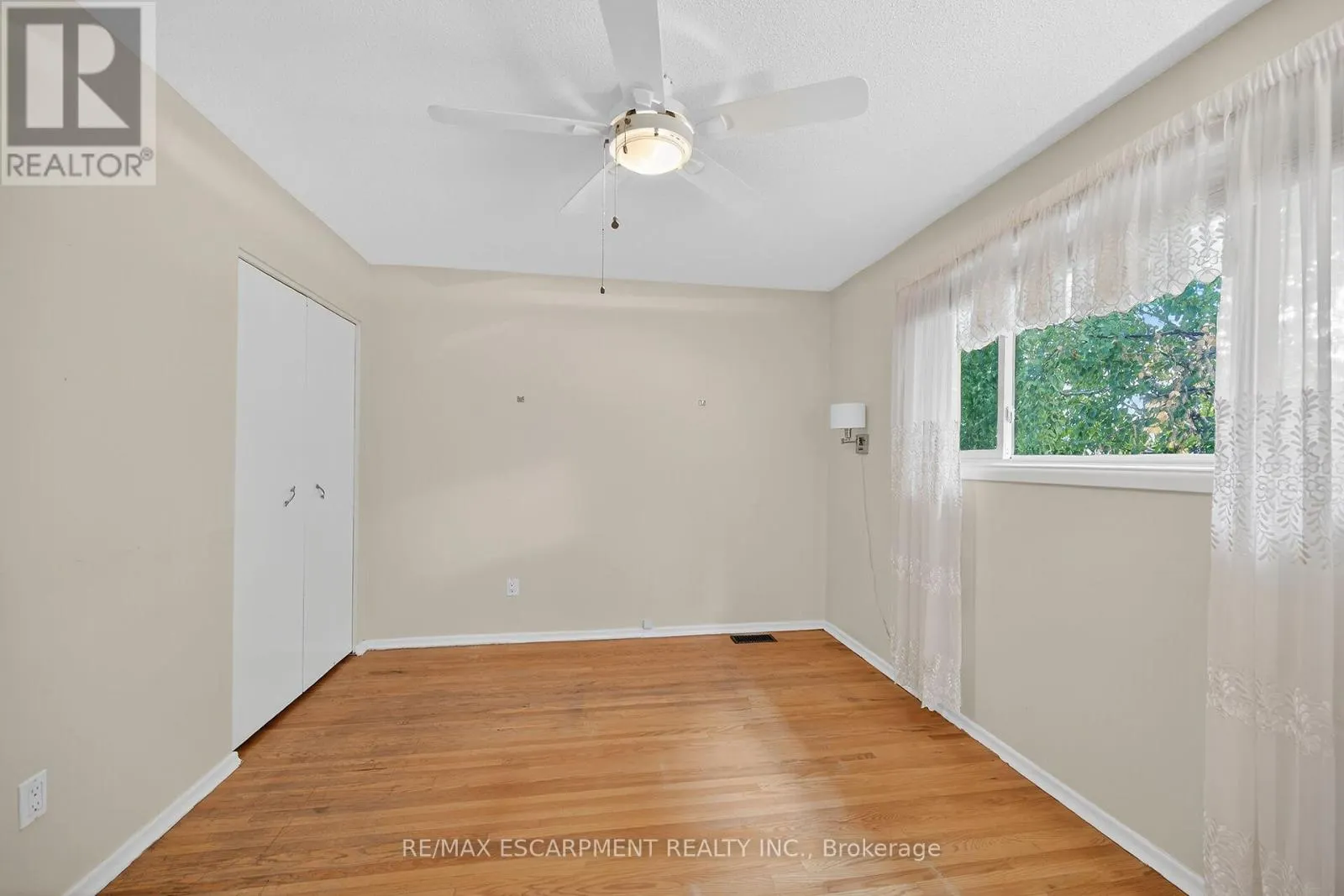6 KIRKLAND AVENUE