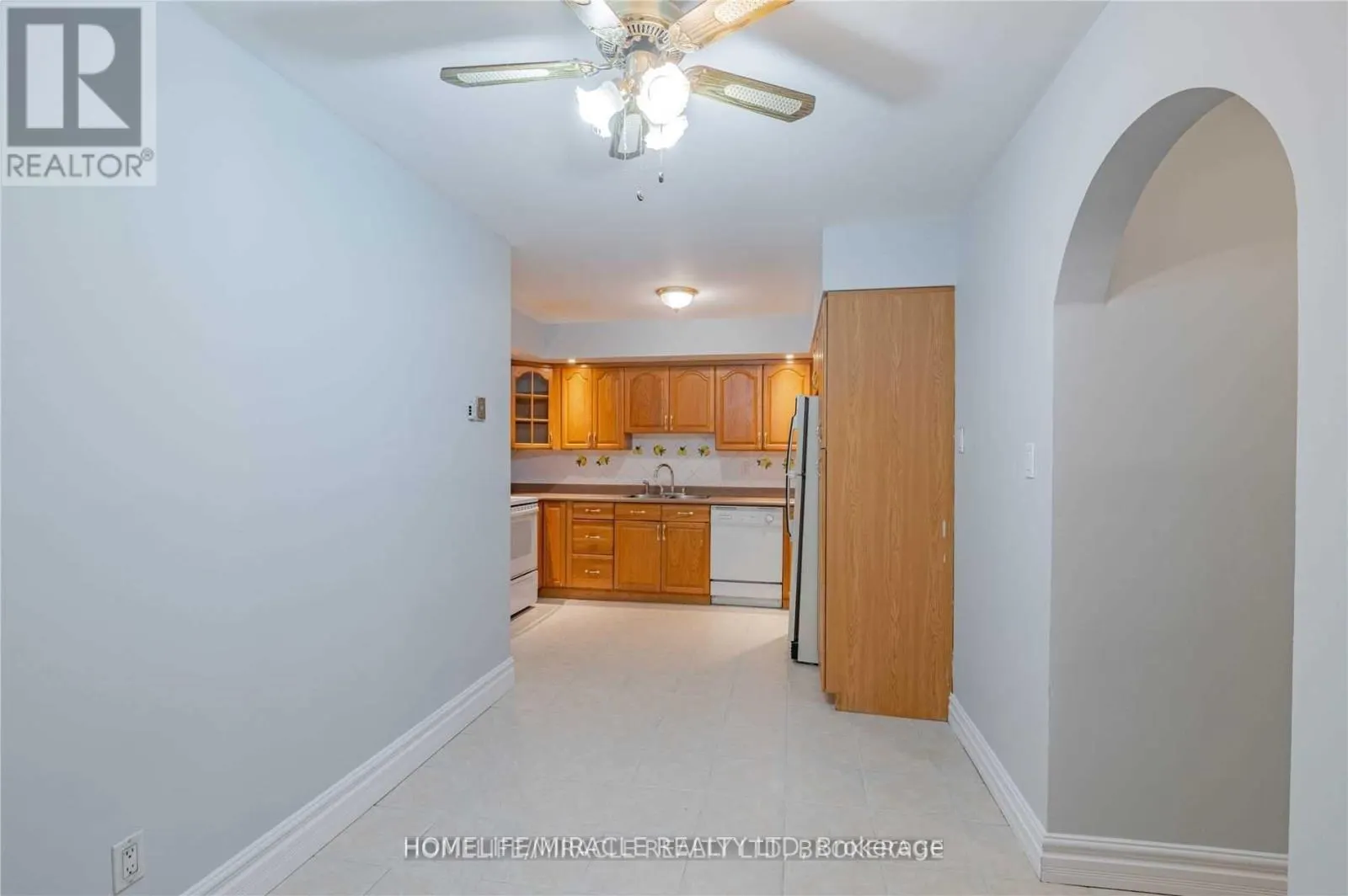 641A SILVERBIRCH ROAD