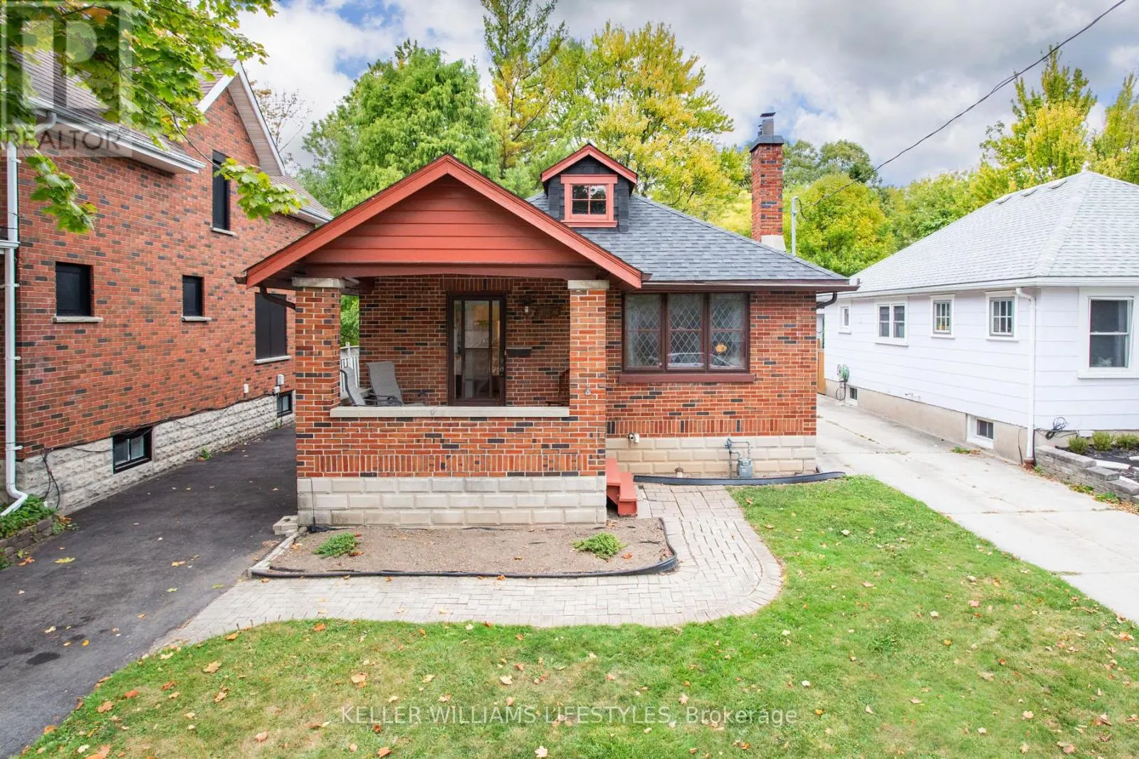 104 EMERY STREET E
