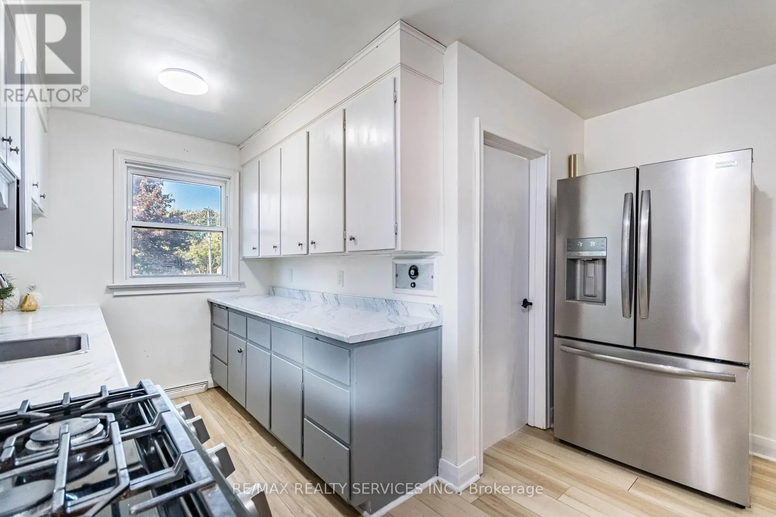 107 WEBER STREET S