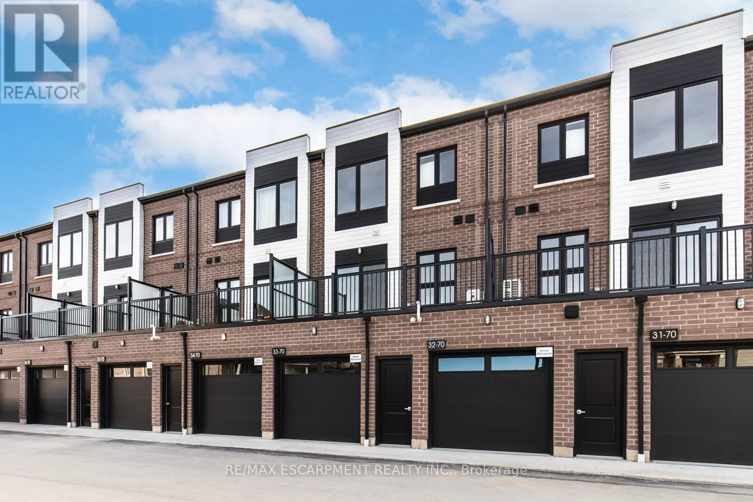 33 - 70 KENESKY DRIVE