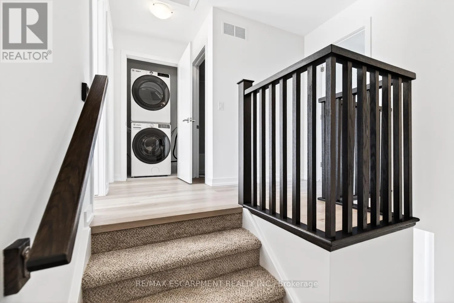 33 - 70 KENESKY DRIVE