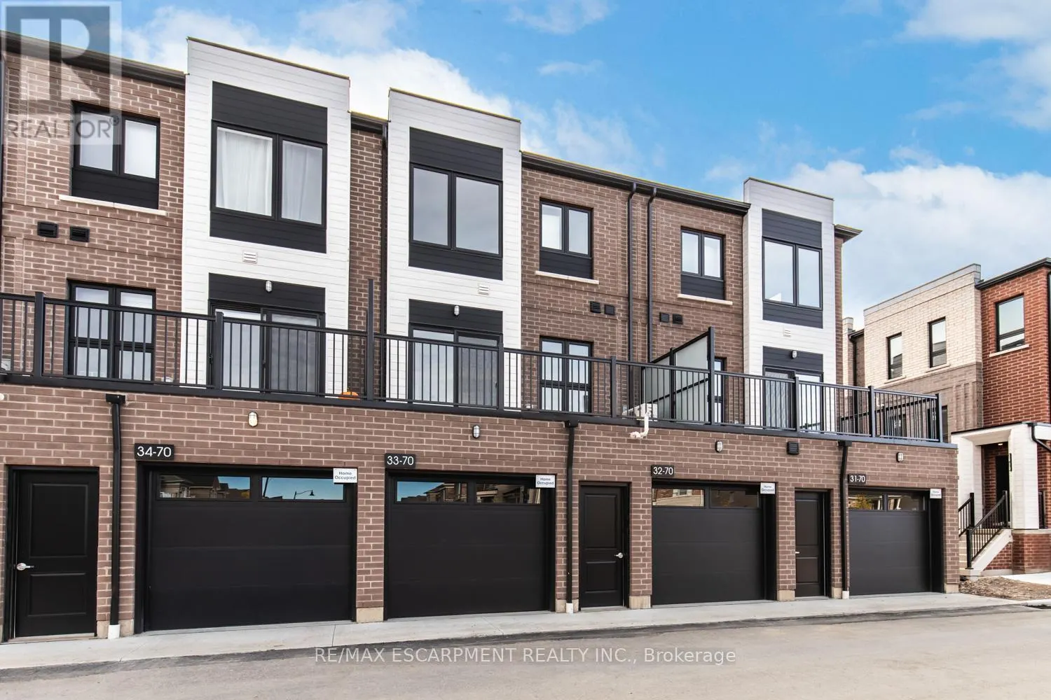 33 - 70 KENESKY DRIVE