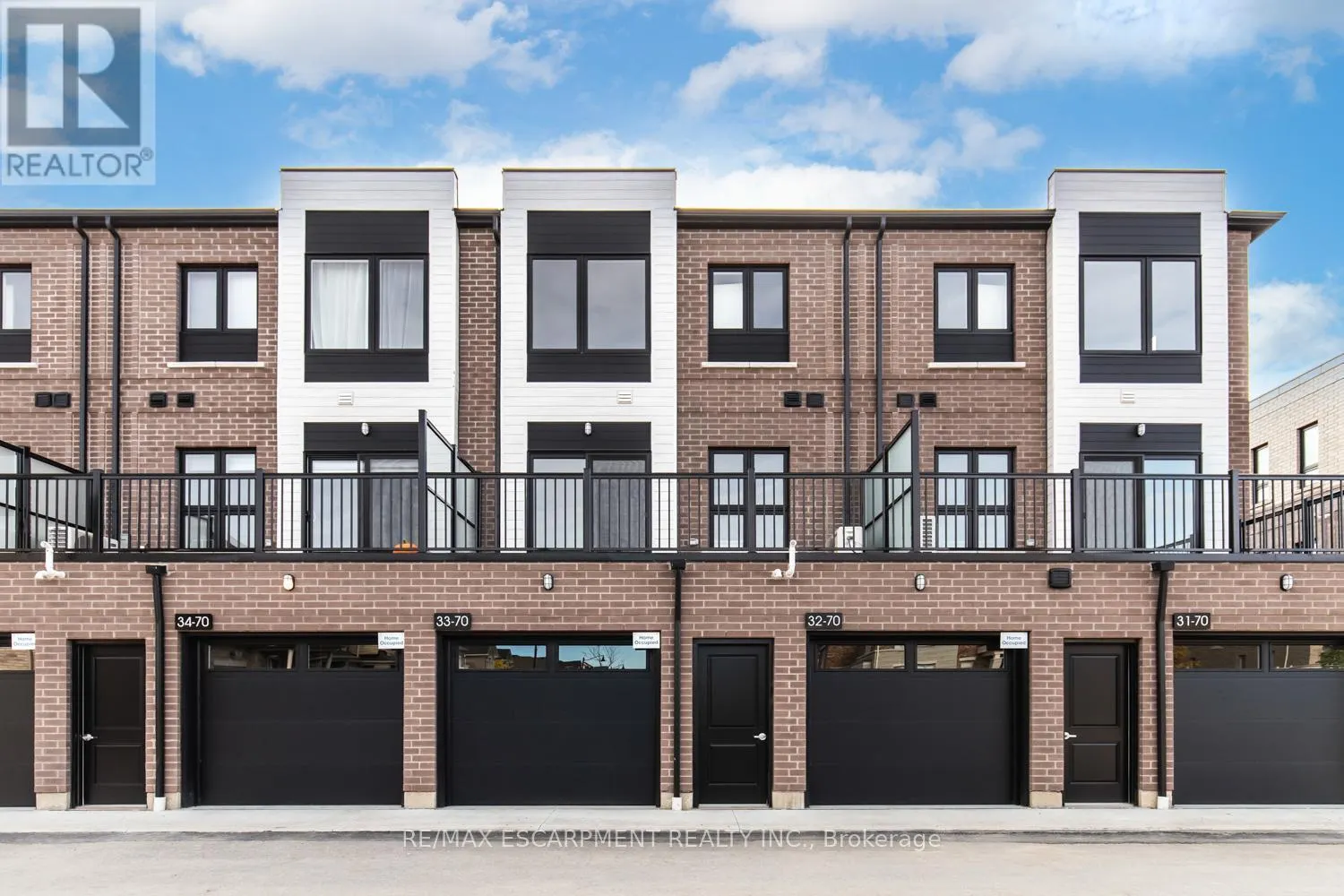 33 - 70 KENESKY DRIVE