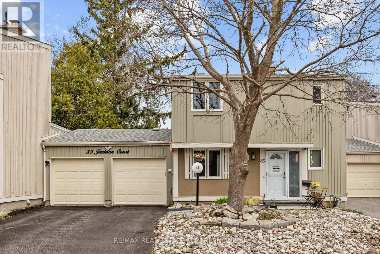 35 JACKSON COURT