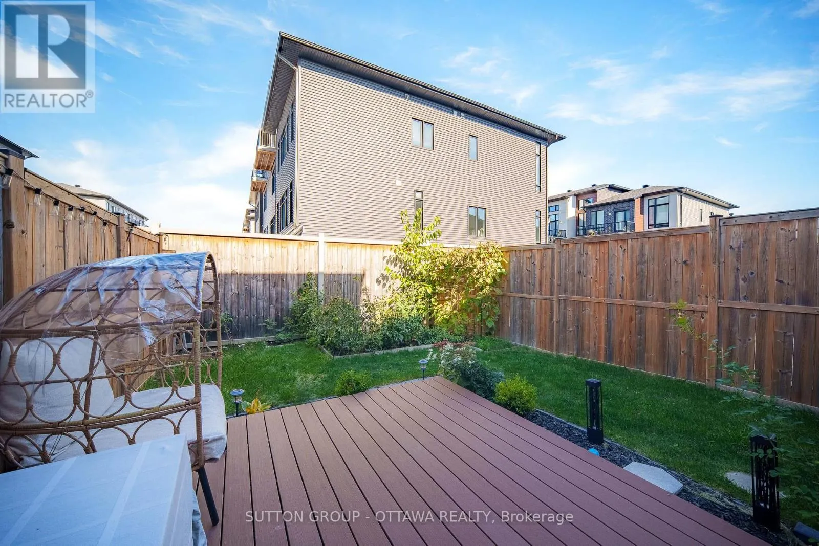 776 CARNELIAN CRESCENT