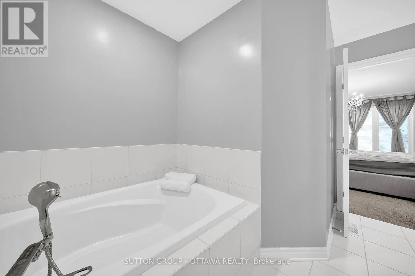 776 CARNELIAN CRESCENT