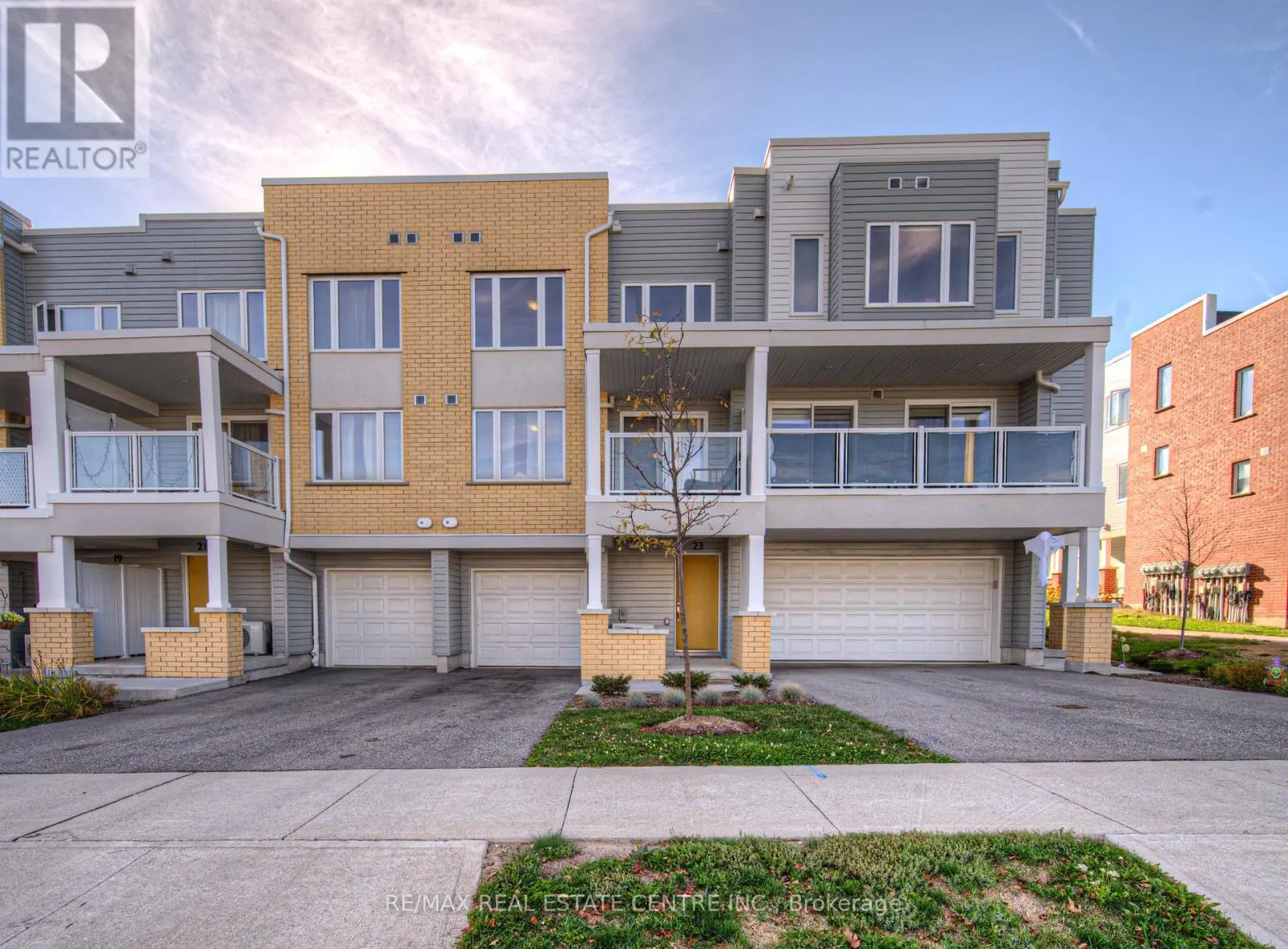 119 - 23 VALENCIA AVENUE E