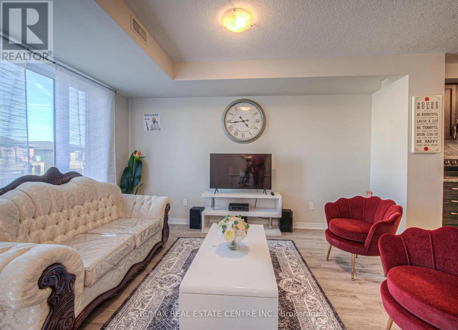 119 - 23 VALENCIA AVENUE E