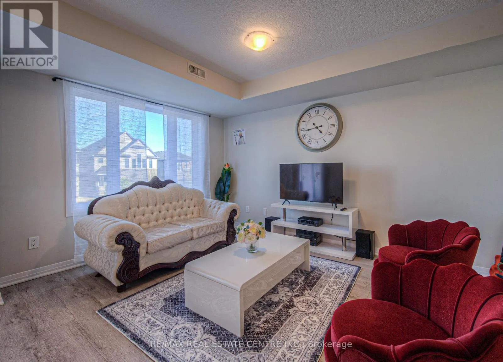 119 - 23 VALENCIA AVENUE E