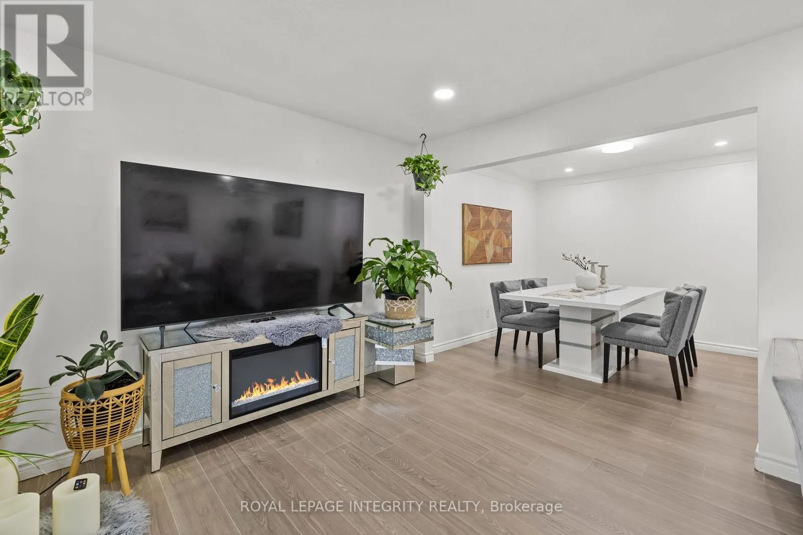 21 - 3485 MCCARTHY ROAD